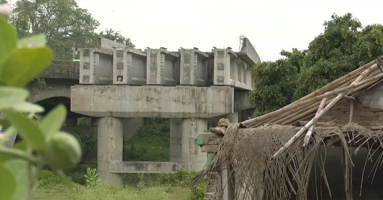 নির্মাণাধীন সাগরখালী সেতু